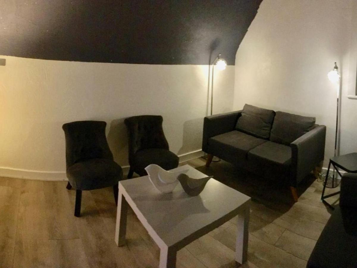 Holiday home Estaires, 5 Pieces, 10 Personnes - Fr-1-510-8